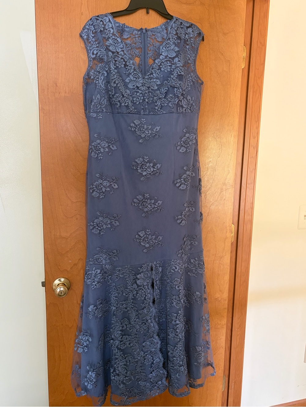NWOT- Elegant Lace-Embellished Maxi Long Dress in Blue